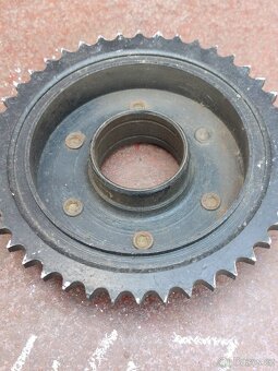 ČZ 125-150 C rozeta originál 44.zubů - 1