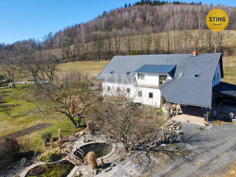 Prodej rodinného domu 380m2 s pozemkem 4295 m2, 132054