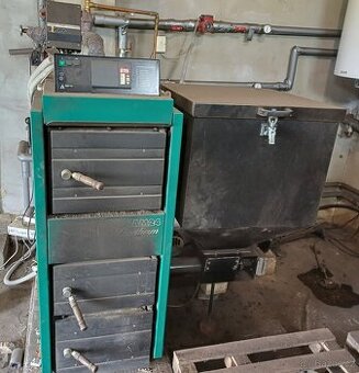 Licotherm AM24 automat pelety-uhlí-dřevo