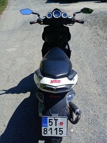 Malaguti fantom f 12 R.sleva