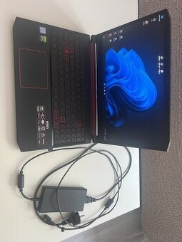 Acer Nitro 5 (AN515-54-581E)
