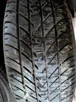 kola Golf + pneu 185/60R14 - 1