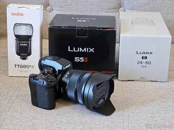 PANASONIC Lumix S5 II  + 24-60mm f2.8