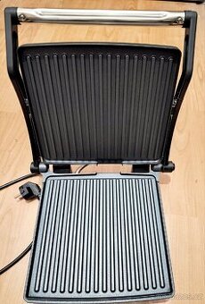 Panini gril Russell Hobbs 17888