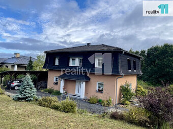 Prodej RD 4KK, šatna, pracovna,2 koupelny, 834m2, užitná plo