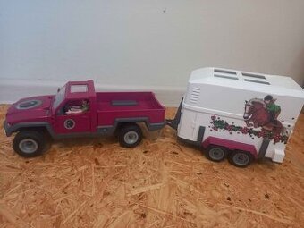 Schleich auto s přepravníkem