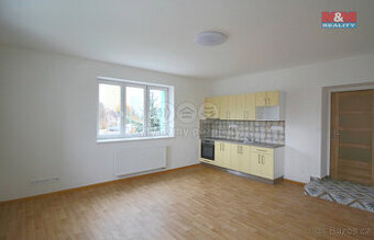Pronájem bytu 1+kk, 37m², Hradec Králové, ul. Bratří Štefanů