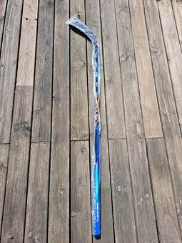 Hokejka Bauer Nexus Sync Jr., flex 50, P28, pravá