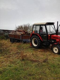 Sklopná kára za traktor