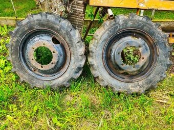 2 kola 7.5-20 ( rozteč Avia)