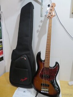 Zánovní elektrická baskytara JET GUITARS JJB-300 SB