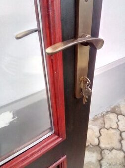 Prodám atipické vchodové dveře