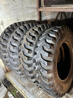 Pneu Praga V3S 8,25-20 Barum