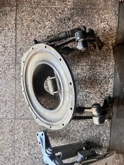 PRODÁM ORIGINÁLNÍ SPODEK SEDADLA ZETOR