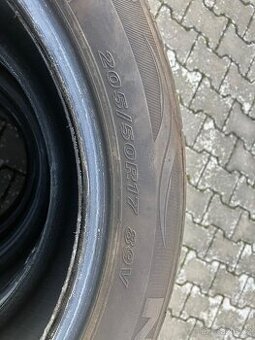 Letní pneu 205/50 R17