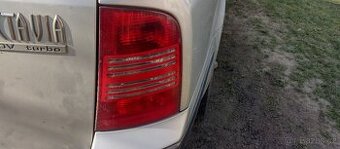 Prodám zadní světla škoda Octavia 1 combi
