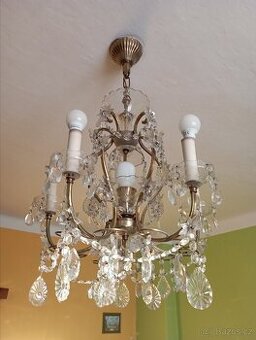 Křišťálový lustr