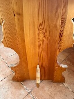 MASIVNÍ STŮL A LAVICE - 1