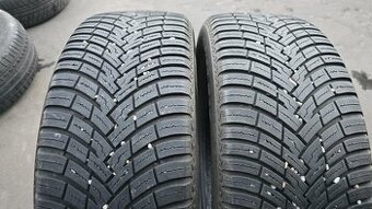 Celoroční pneu 215/55/17 Pirelli - 1