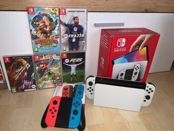 Nintendo Switch OLED + extra ovladač + 5 her - 1