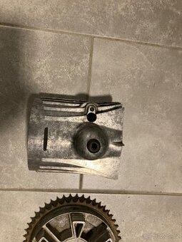 Jawa-ČZ 175/356- kryt karburátoru