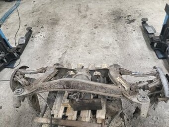 Zadni napravnice w201