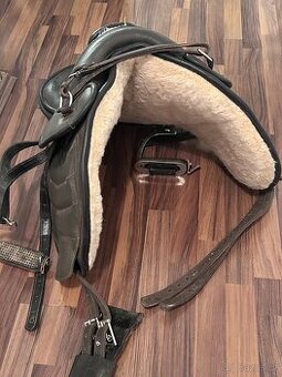 Prodam sedlo + podbrisnik - 1