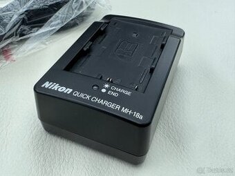 Rychlonabíječka Nikon MH-18a