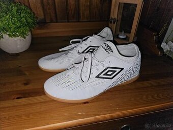 Pánské sálové boty 42