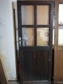 Dřevěné dveře vhodné k renovaci - 1