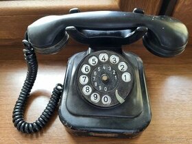 Starý telefon a stará morseovka