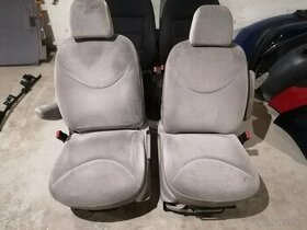 Citroen C3-sedačky