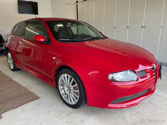 Alfa Romeo 147 GTA 3.2 V6 24V Busso, Manuál