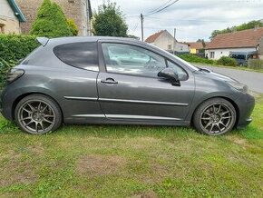 Peugeot 207 rc