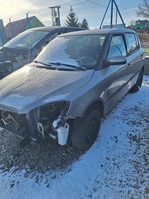 Škoda Fabia II, 1.4i/63kW. Kód barvy 9202.