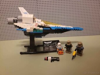 LEGO 76832 Raketa XL-15 postavena + Darek v hodnotě 250kč