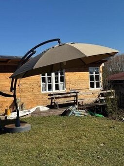 Robustní SLUNEČNÍK Crystal 375 cm s osvětlením
