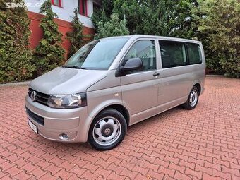VW Multivan T5 2.0TDI 103kW,DSG,tažné,klima,serviska
