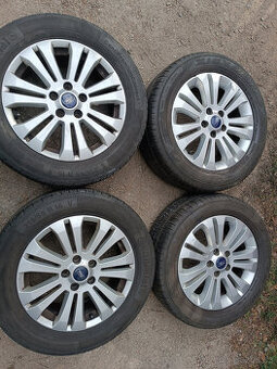 Ford Mondeo - alu 6,5x16 et50 + letní 215/55/16
