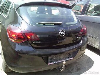 Opel Astra J