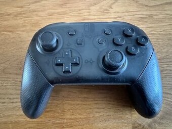 Nintendo Switch Pro Controller