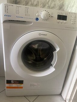 Pračka Indesit