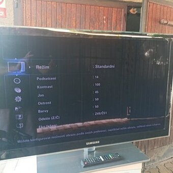 Televize 93 cm