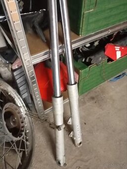 Cagiva Ar 125. Přední vidlice+ kola nová cena