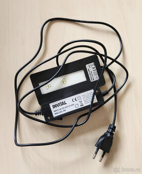 Malé akvarijní světlo INVITAL LED 6W