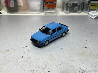 Upravený model Škoda 135 GL 1:43 DeAgostini