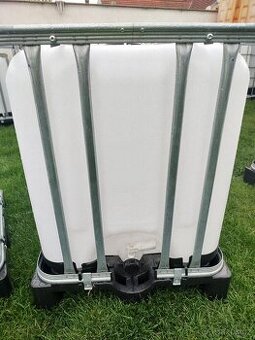 Ibc nádrže 600l od potravin