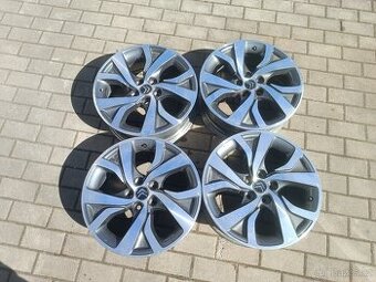 216. Originál Kola Citroen R18 s TPMS