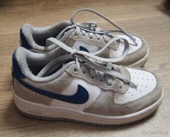 chlapecké sportovní boty, tenisky , botasky Nike vel.28