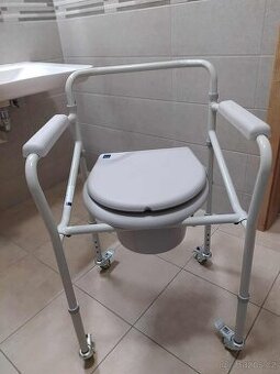 Prodám toaletní WC stolek